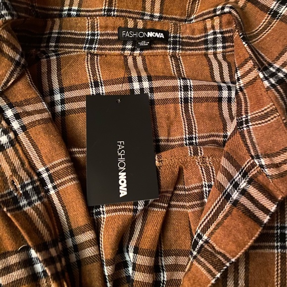 Two Tone Flannel Top - Picture 3 of 3